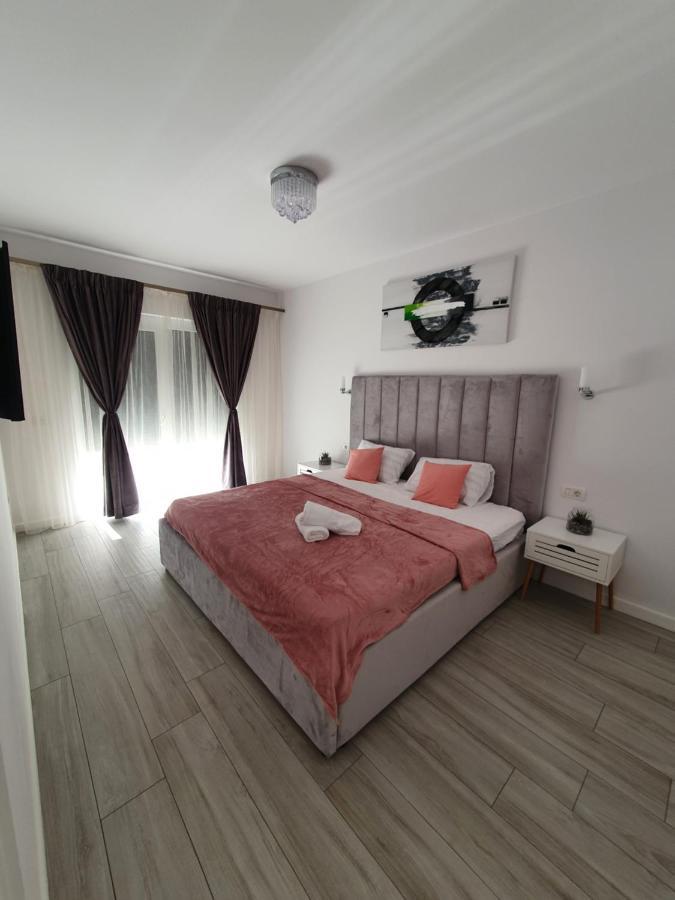 Ale House Appartement Oradea Buitenkant foto